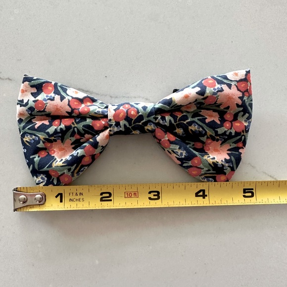 NWTs Foggy Dog Inky Blooms Dog Bow Tie - Large - Picture 5 of 12